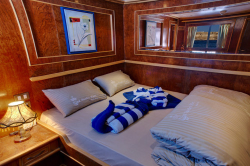 Snefro Love Double Bed Cabin