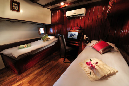 Philippine Siren Premium Twin/Double Cabin